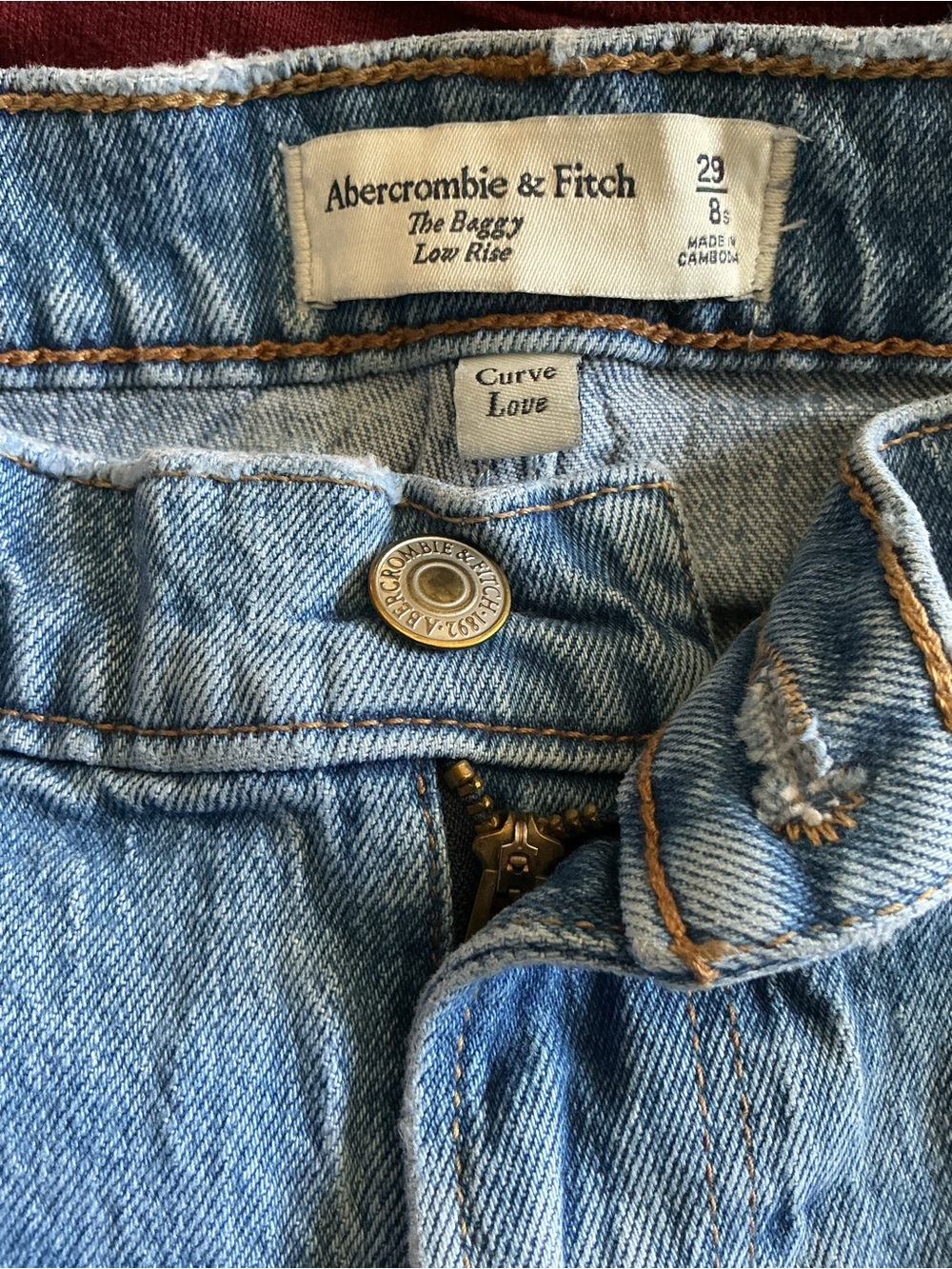 Abercrombie & Fitch Light Blue Low-Rise Baggy Jeans - Picture 3 of 3
